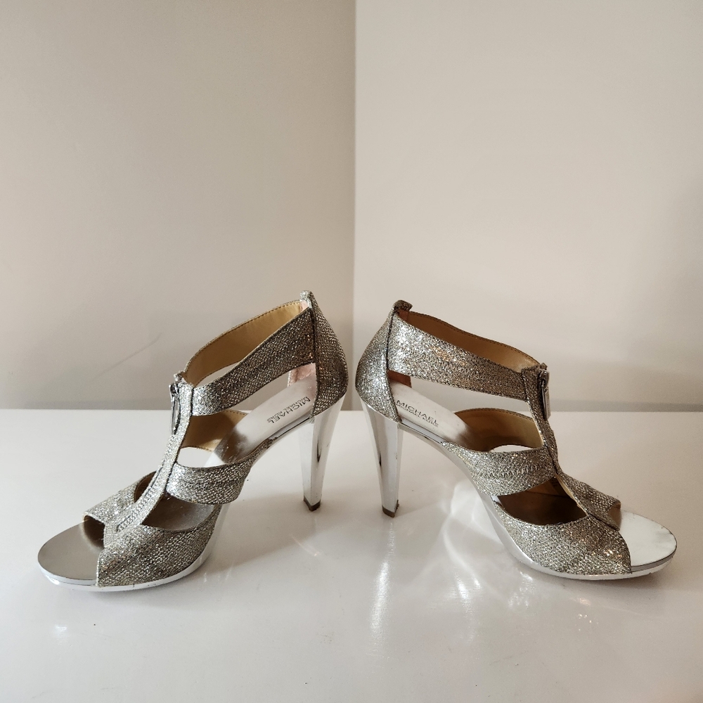 Michael Kors Silver Metallic, Mirror Heels, Size 8